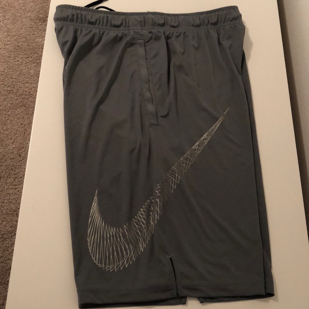 Nike short